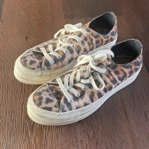 Converse Low Top Leopard Sneakers